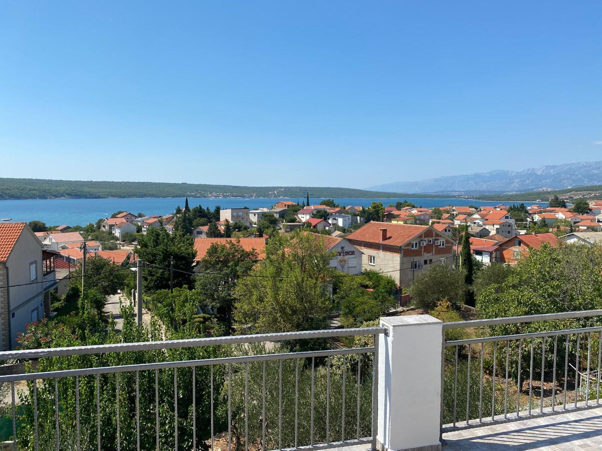Apartmani Anka Gornji Karin Exterior foto